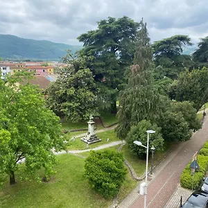 Del Viaggiatore Couette-café Sarzana